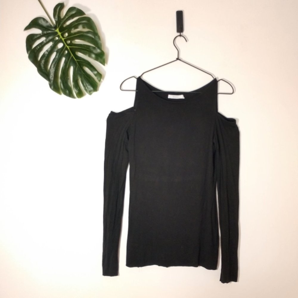 NWOT Bailey 44 Cold Shoulder Long Sleeve Top Black